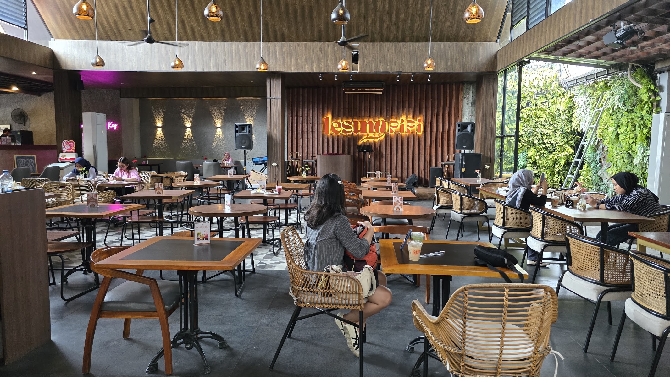 Lesung Pipi Coffee