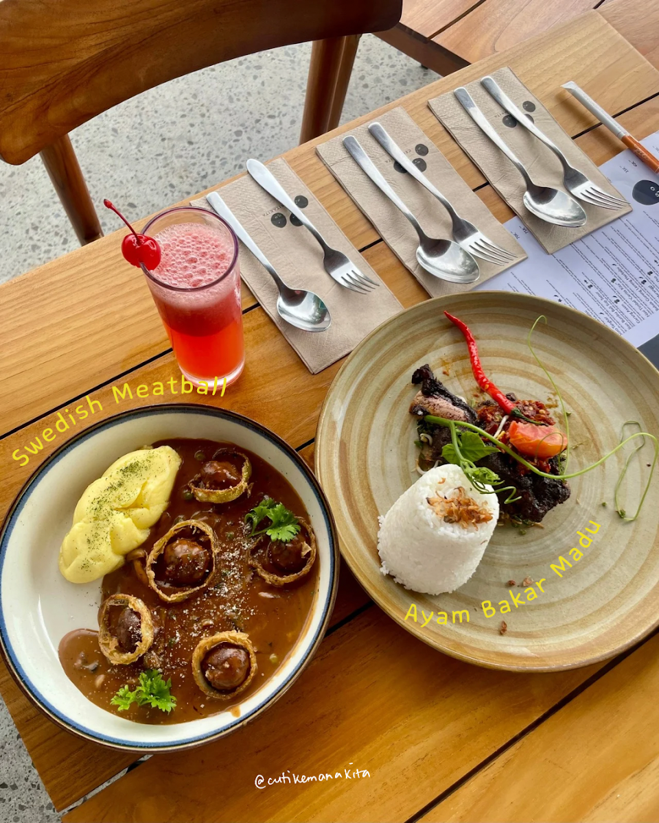 Cafe photo 1