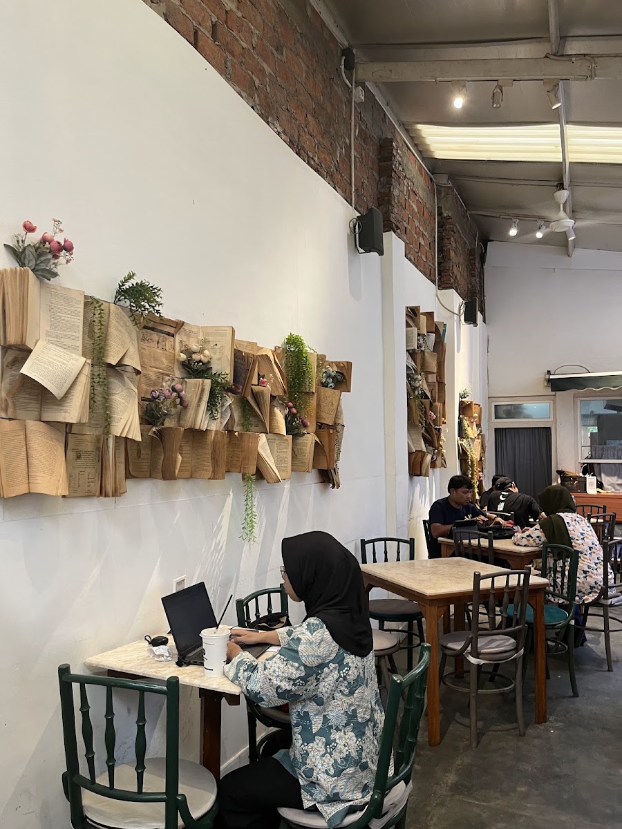 Cafe photo 2