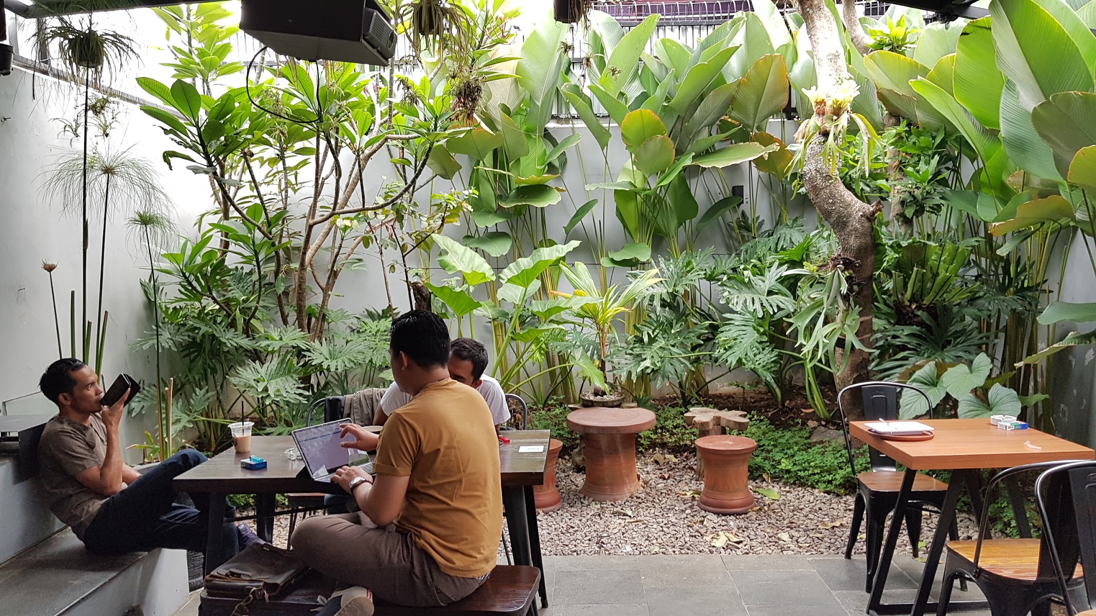 Cafe photo 2